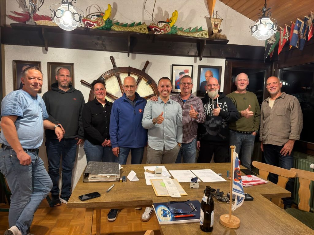 Der Vorstand des Nassauer Kanu-Clubs im Bootshaus